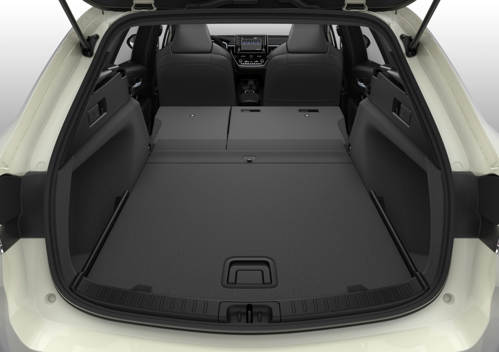 Suzuki Swace photo 27