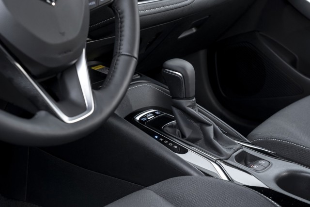 Suzuki Swace Foto 35