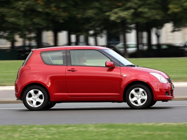 Suzuki Swift 3 Doors photo 6