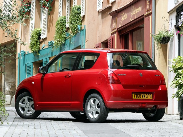 Suzuki Swift 3 Doors photo 8
