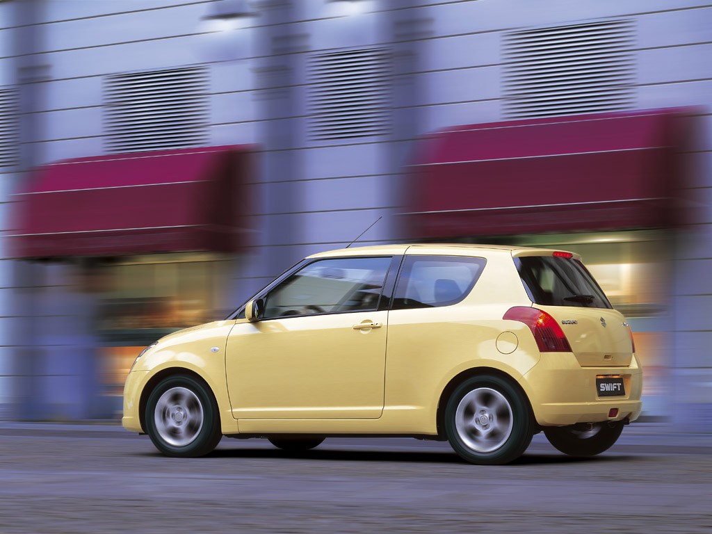 Suzuki Swift 3 Doors photo 4
