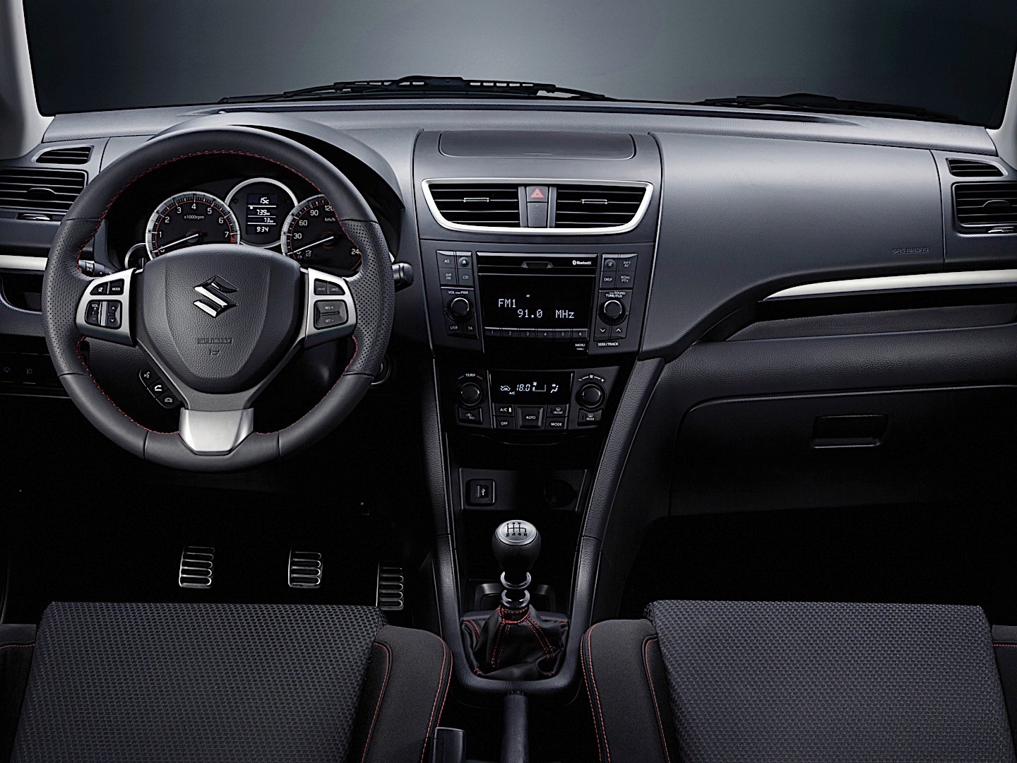 Suzuki Swift 3 Doors photo 28