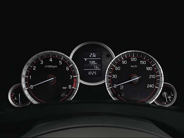 Suzuki Swift 3 Doors photo 30