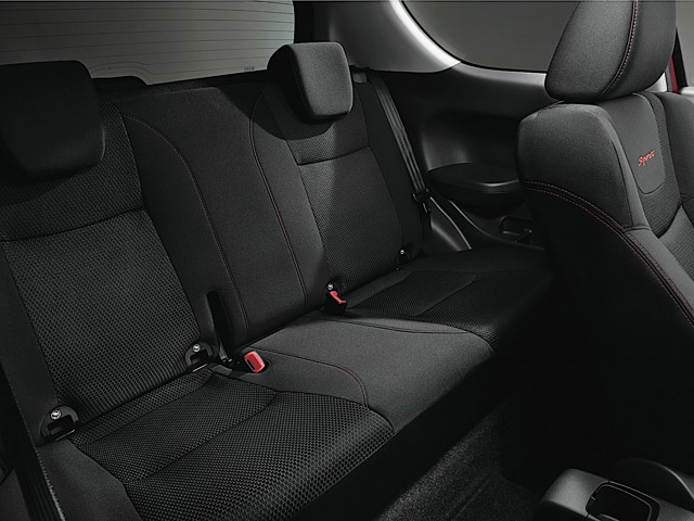 Suzuki Swift 3 Doors photo 31