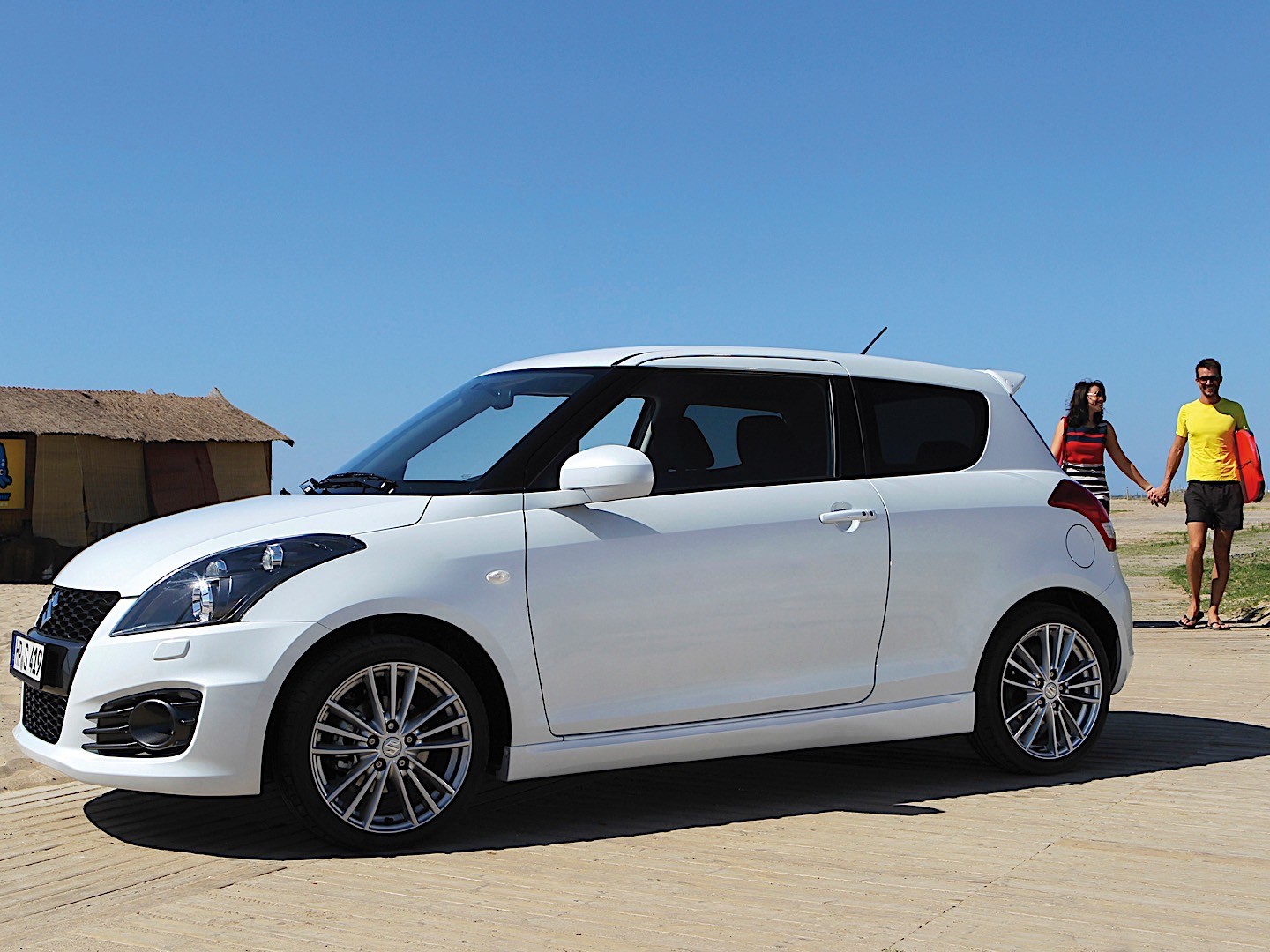 Suzuki Swift 3 Doors photo 11