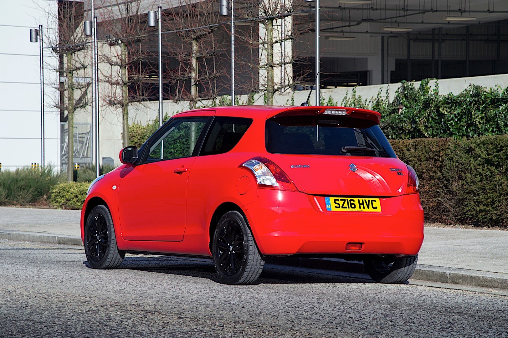 Suzuki Swift 3 Doors photo 8