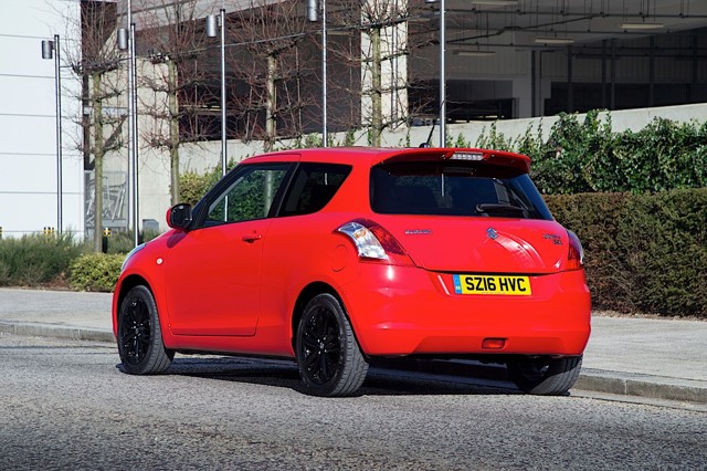 Suzuki Swift 3 Doors photo 8