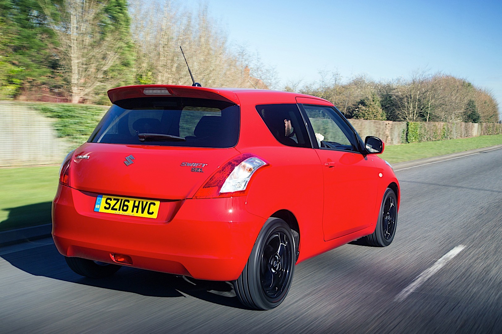 Suzuki Swift 3 Doors photo 10