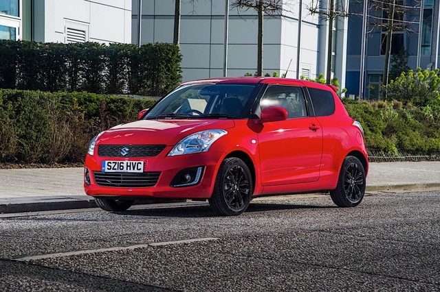 Suzuki Swift 3 Doors photo 18