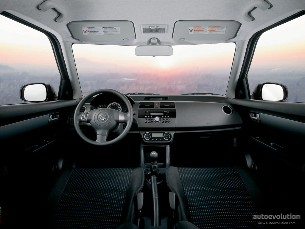 Suzuki Swift 5 Doors photo 23