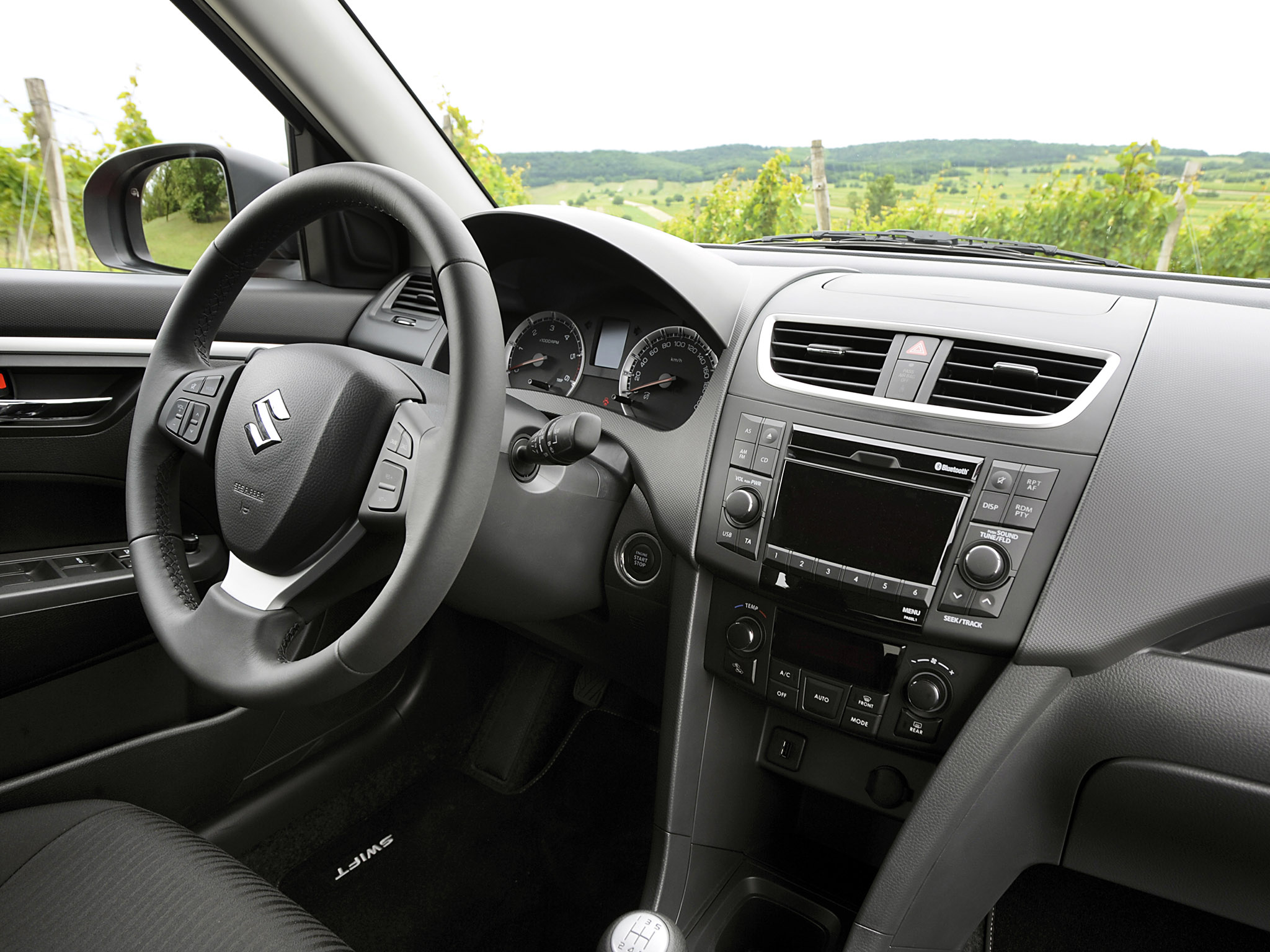 Suzuki Swift 5 Doors photo 56