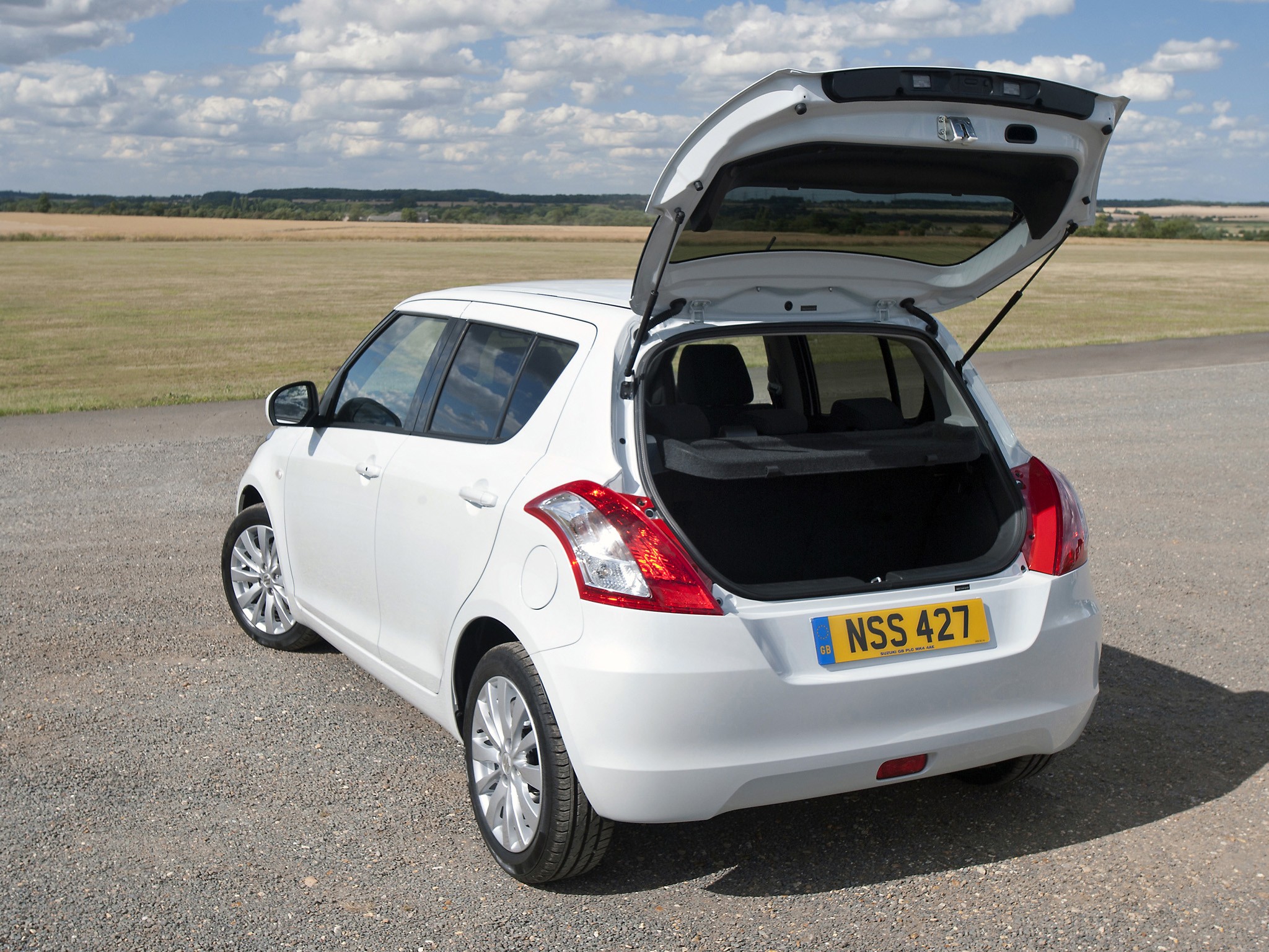 Suzuki Swift 5 Doors photo 28