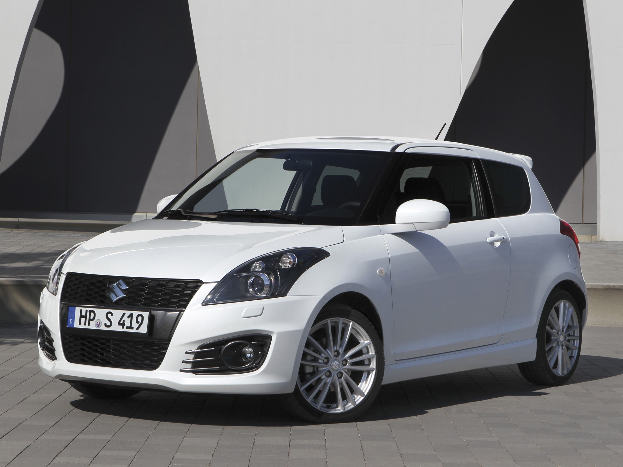 Suzuki Swift 5 Doors photo 35