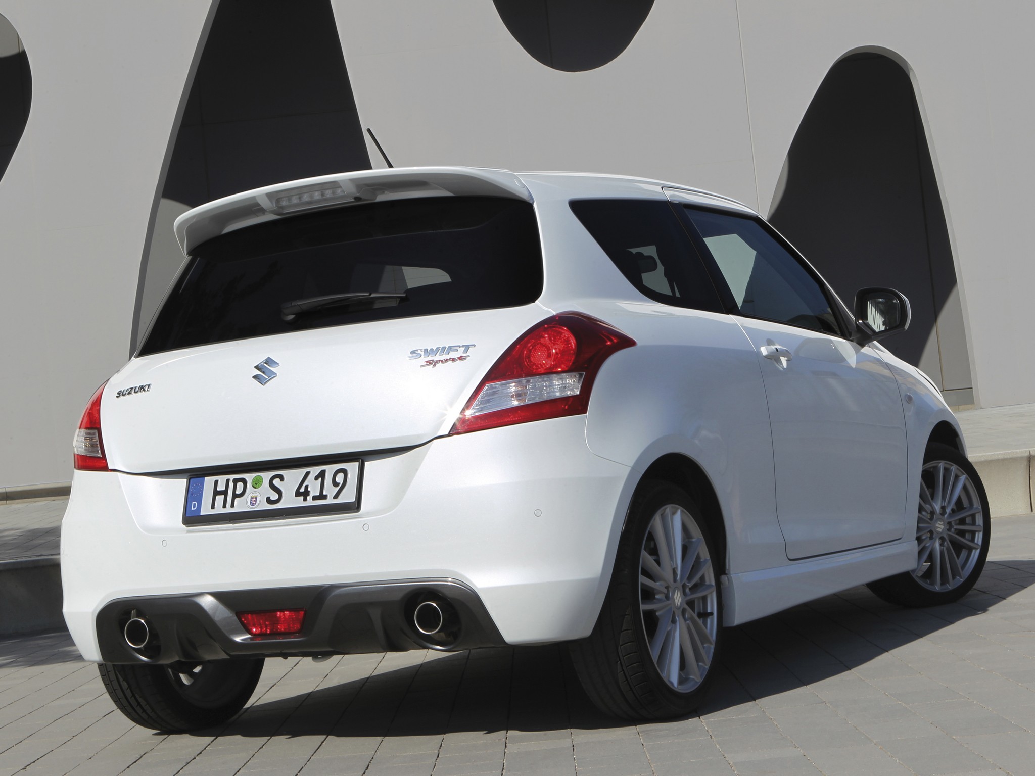 Suzuki Swift 5 Doors photo 36