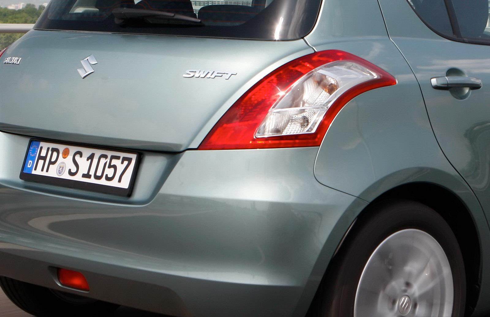 Suzuki Swift 5 Doors photo 20