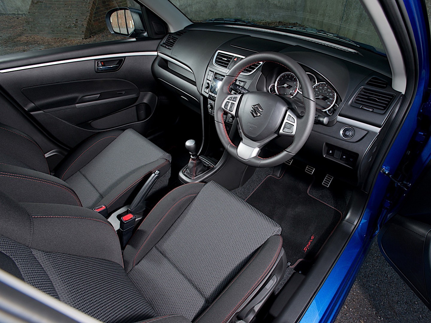 Suzuki Swift 5 Doors photo 62