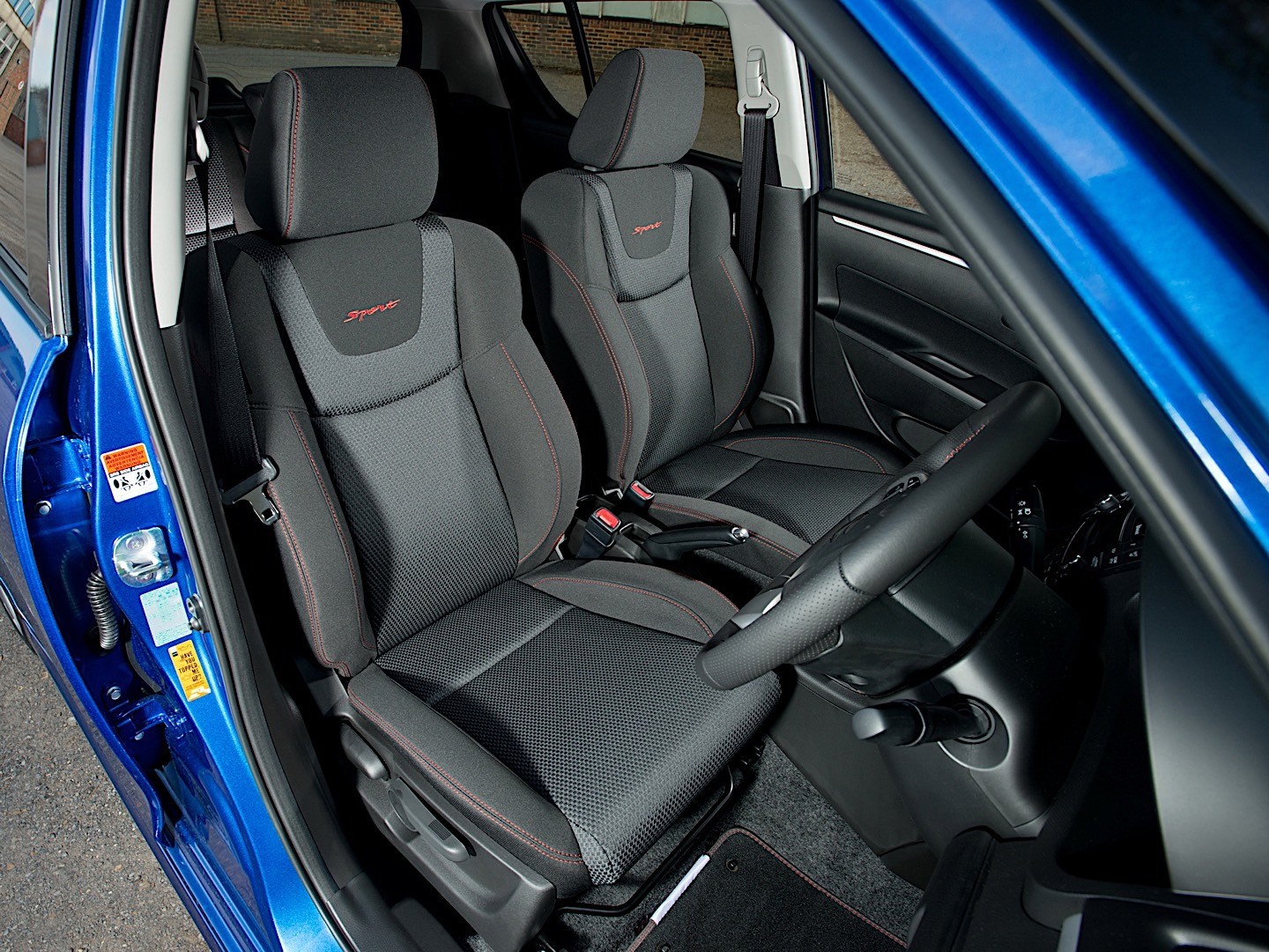 Suzuki Swift 5 Doors photo 63