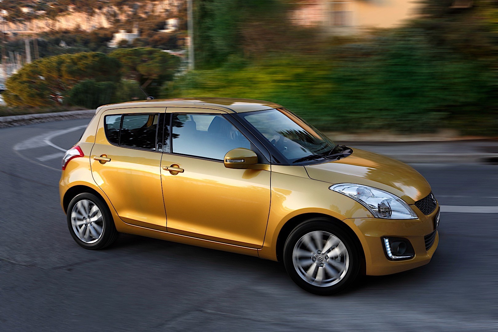 Suzuki Swift 5 Doors photo 7