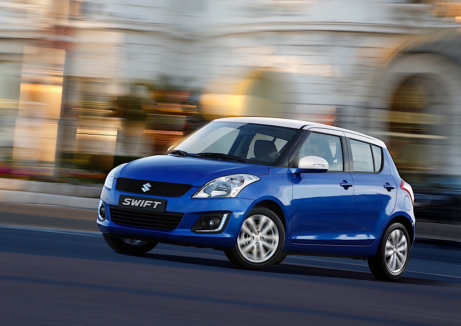 Suzuki Swift 5 Doors photo 9