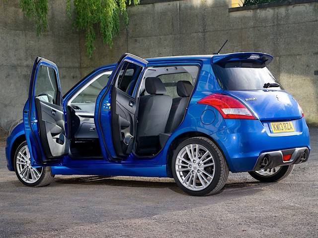 Suzuki Swift 5 Doors photo 38