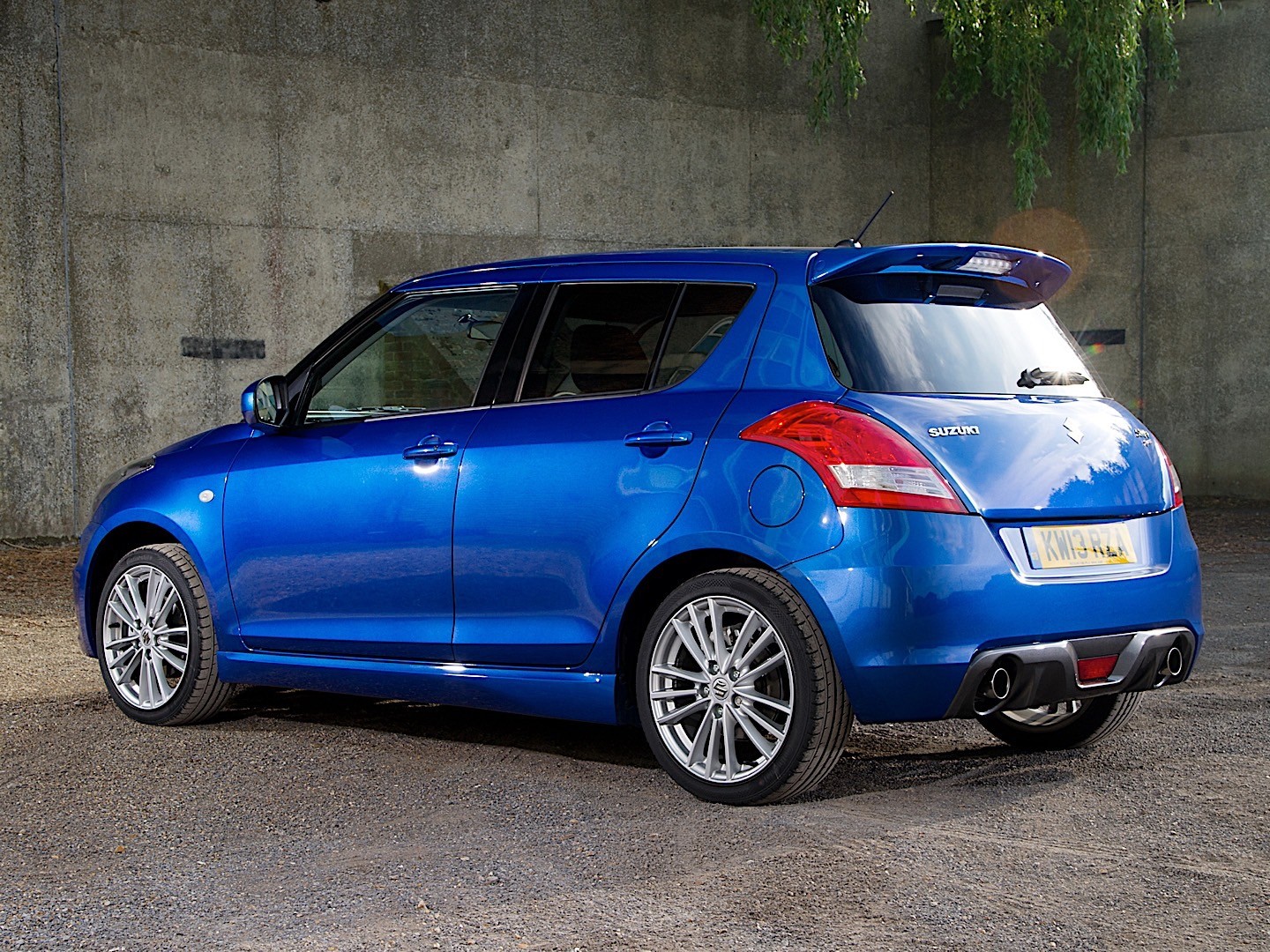 Suzuki Swift 5 Doors photo 42