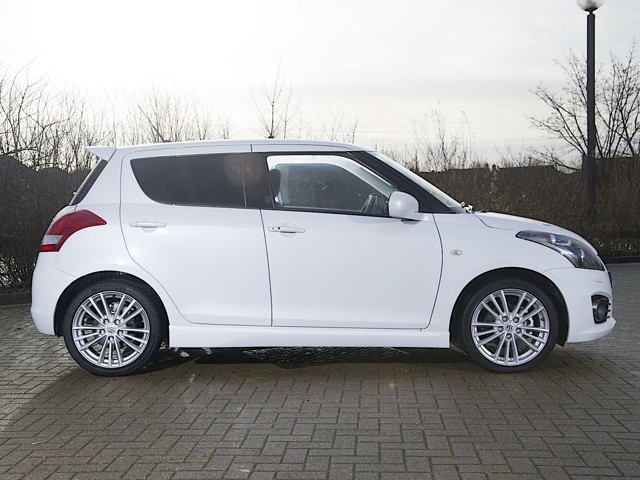 Suzuki Swift 5 Doors photo 47