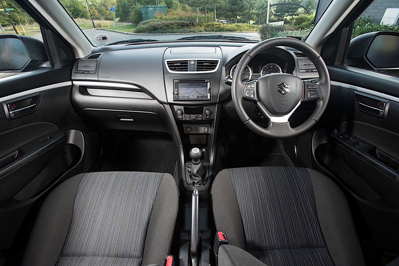 Suzuki Swift 5 Doors photo 60