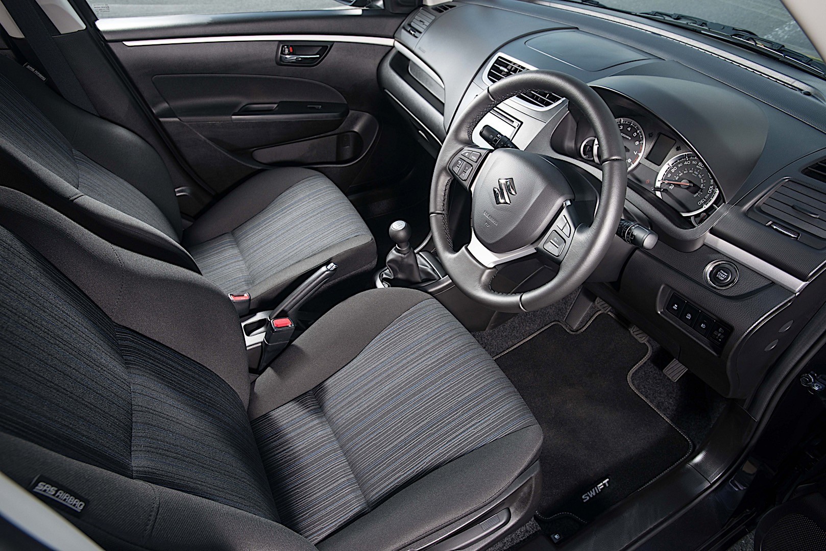 Suzuki Swift 5 Doors photo 61