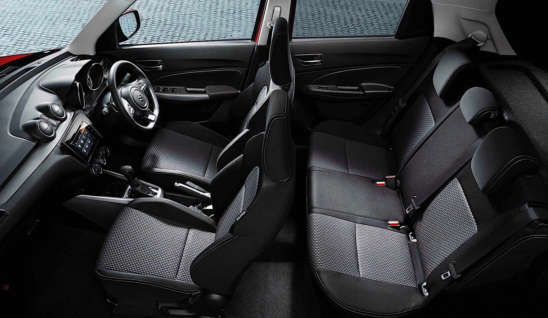 Suzuki Swift 5 Doors photo 12