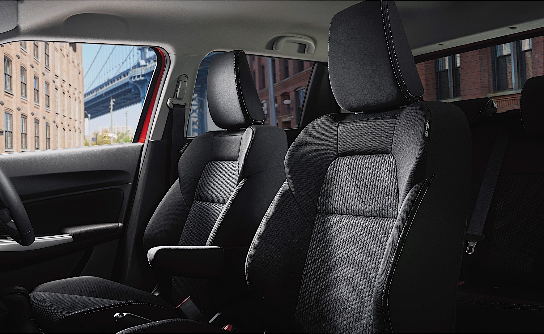 Suzuki Swift 5 Doors photo 13