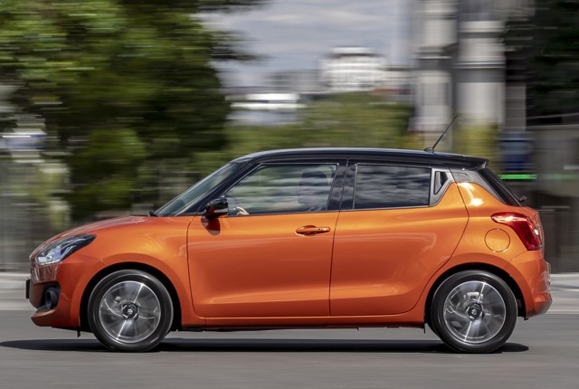 Suzuki Swift 5 Doors photo 23