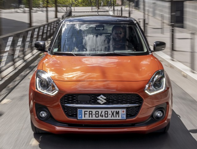 Suzuki Swift 5 Doors photo 28