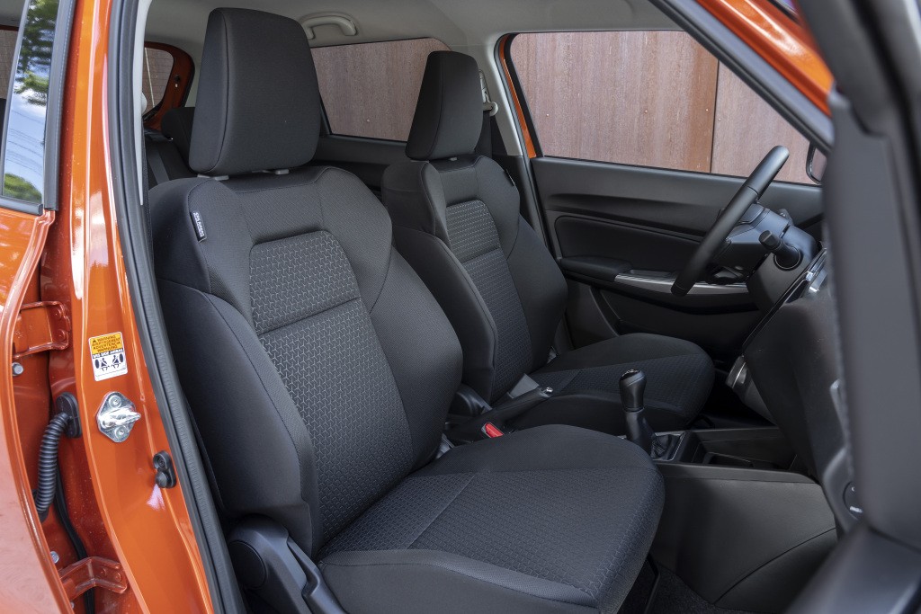 Suzuki Swift 5 Doors photo 34