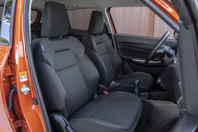 Suzuki Swift 5 Doors photo 34