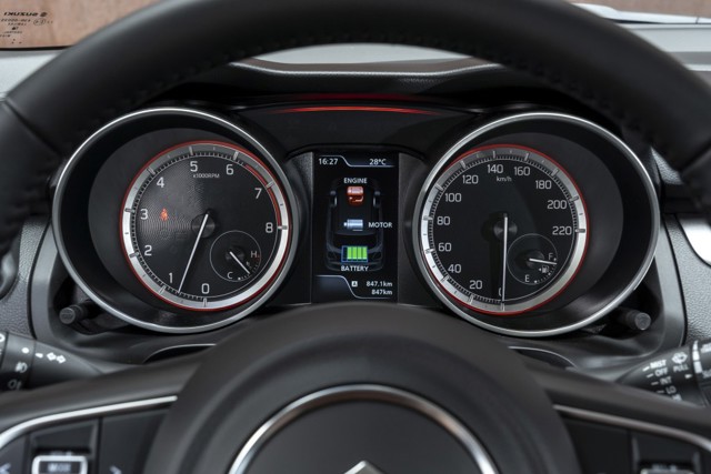 Suzuki Swift 5 Doors photo 38