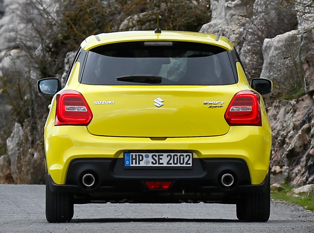 Suzuki Swift 5 Doors photo 20