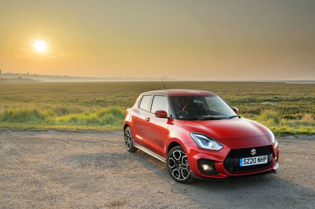 Suzuki Swift 5 Doors photo 32