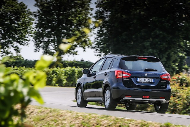 Suzuki Sx4 Crossover foto 11