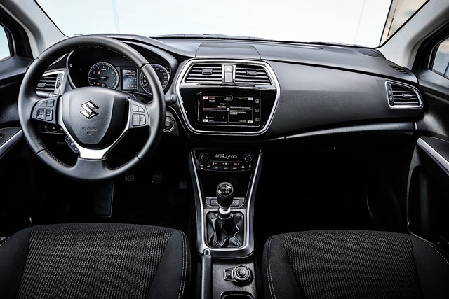 Suzuki Sx4 Crossover foto 46