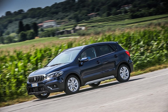 Suzuki Sx4 Crossover foto 35