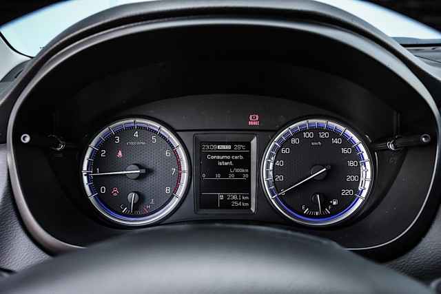 Suzuki Sx4 Crossover foto 48