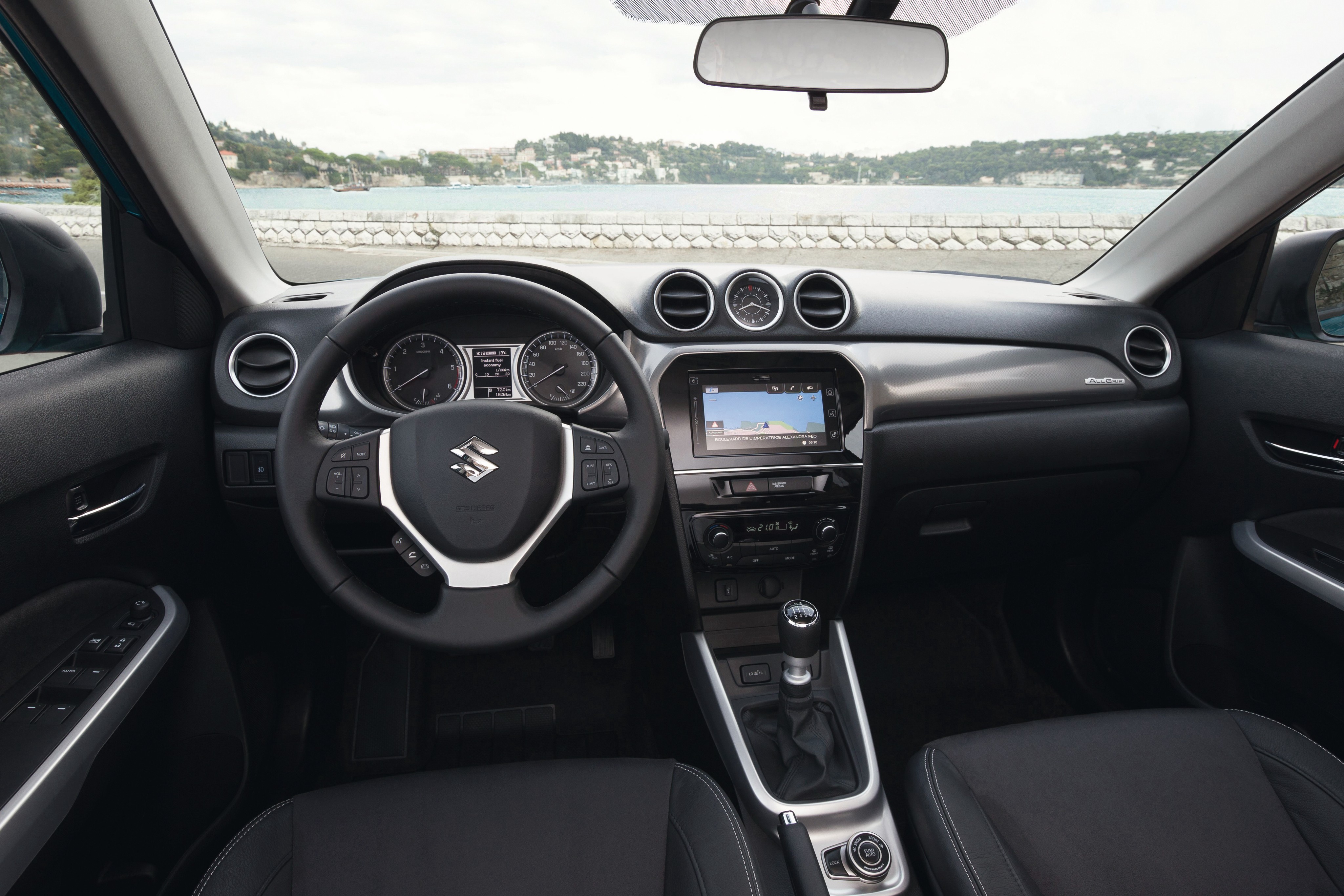 Suzuki Vitara photo 46