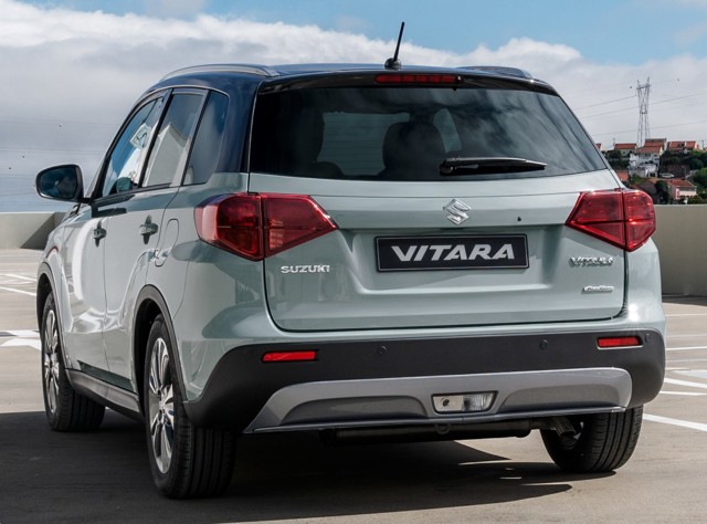 Suzuki Vitara photo 3