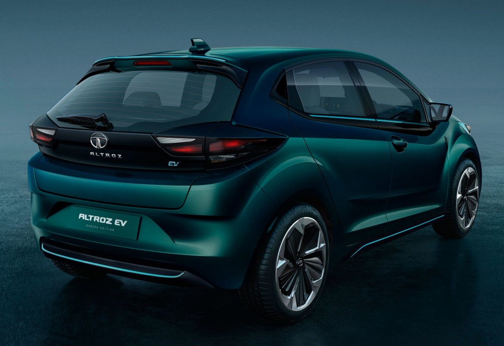 Tata Motors Altroz photo 4