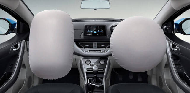 Tata Motors Nexon photo 29