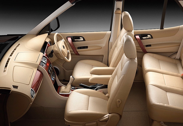 Tata Motors Safari photo 12