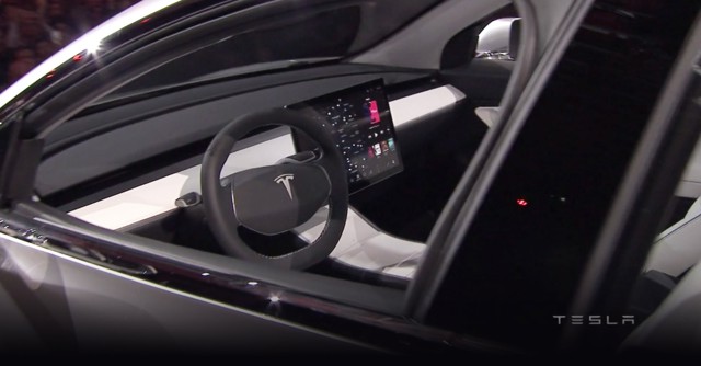 Tesla Model 3 photo 16