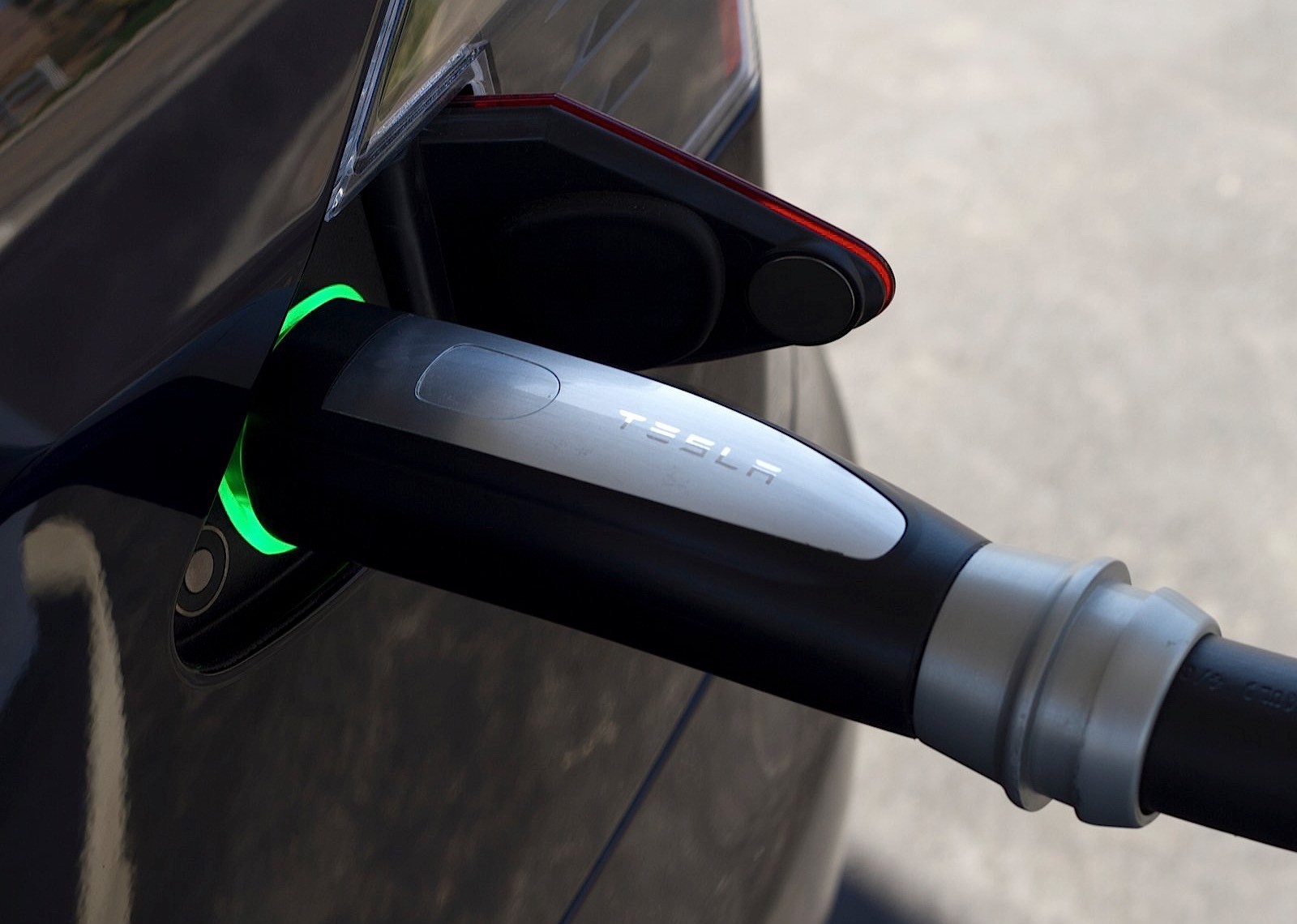 Tesla Model S photo 81