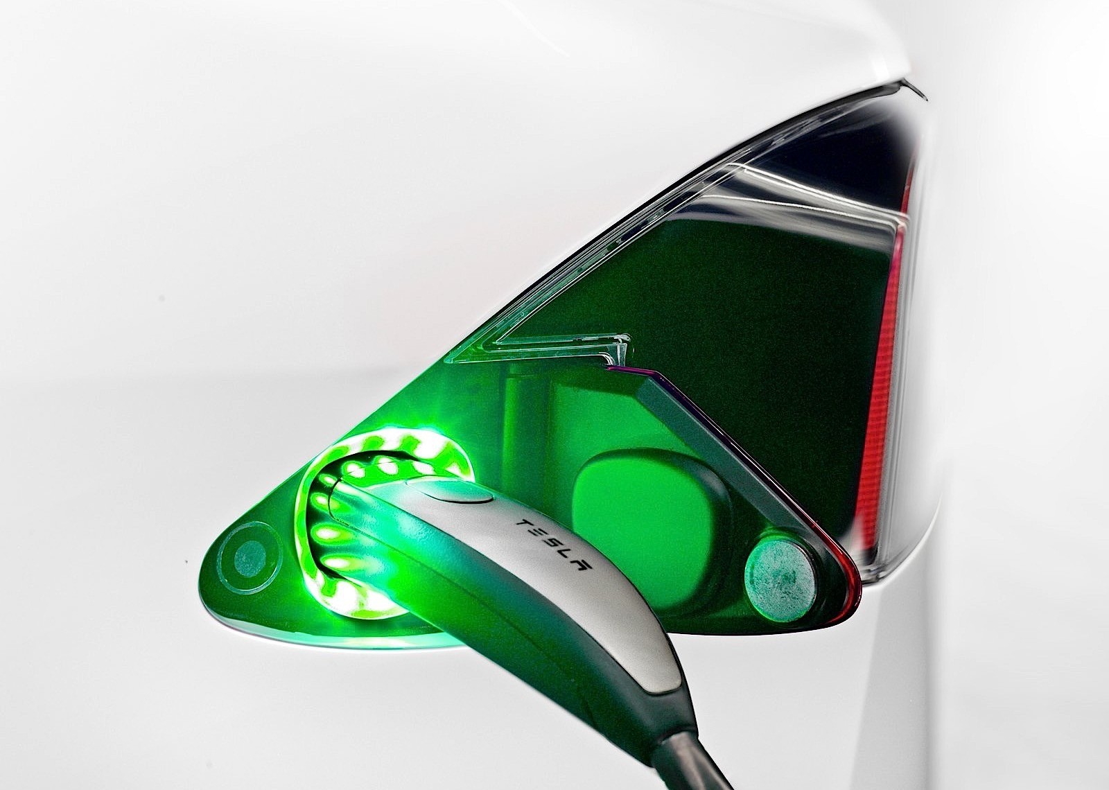 Tesla Model S photo 82