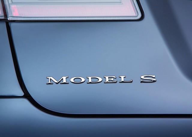 Tesla Model S photo 20